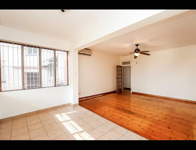 2.5 BEDROOM APARTMENT FOR SALE IN GLENWOOD